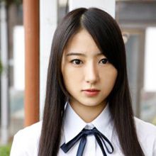 高田里穗