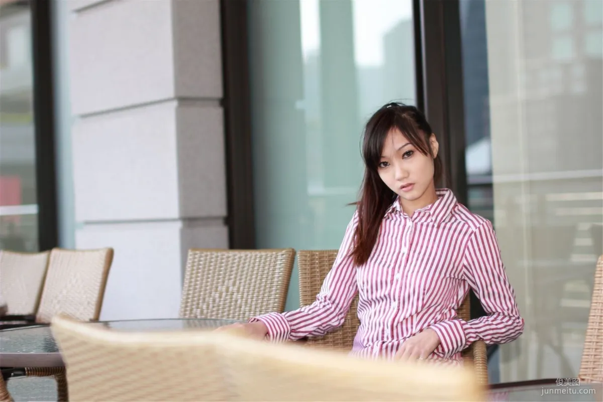 Tina陈思婷《筩玥下午茶外拍》写真集