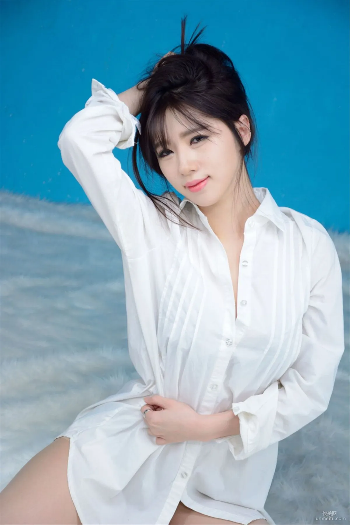 韩国美女宋珠娥《纯白玉兔》写真集