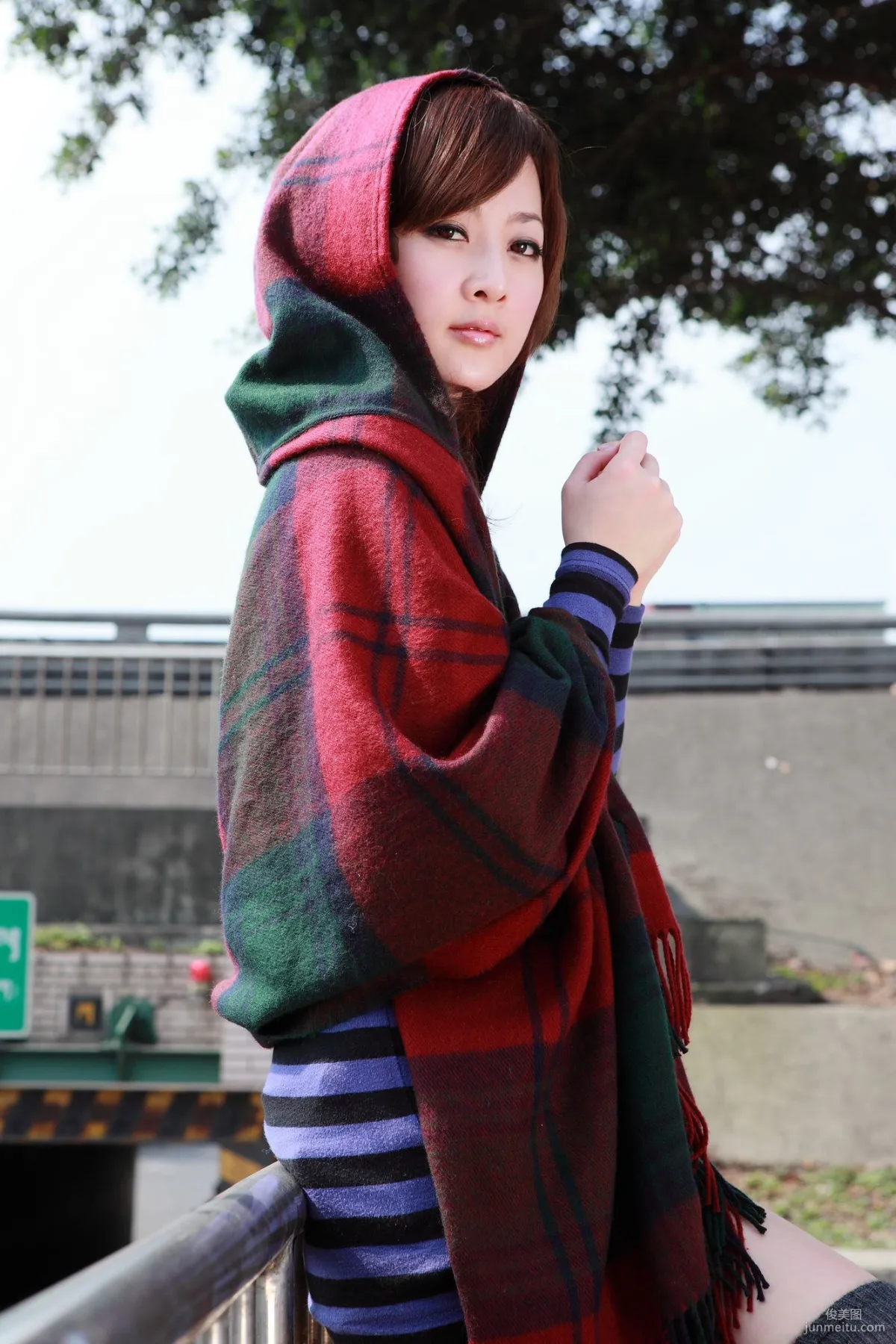 台湾正妹果子MM《環南果菜市場外拍》写真集