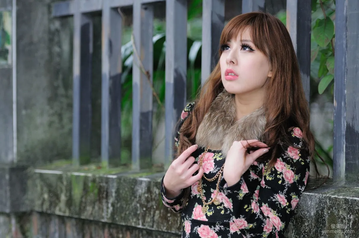 台湾美女模特小米Kate su清新街拍写真集图片