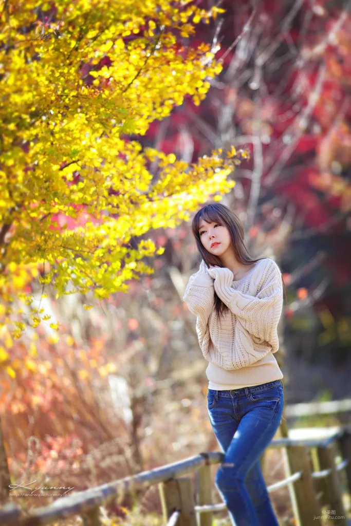 韩国美女韩邵蔚《温暖冬阳》写真集