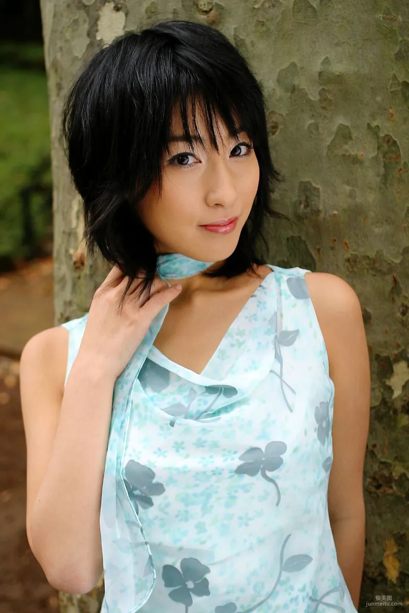 佐藤寛子 《昭和ノスタルジー》写真集 [For-side]