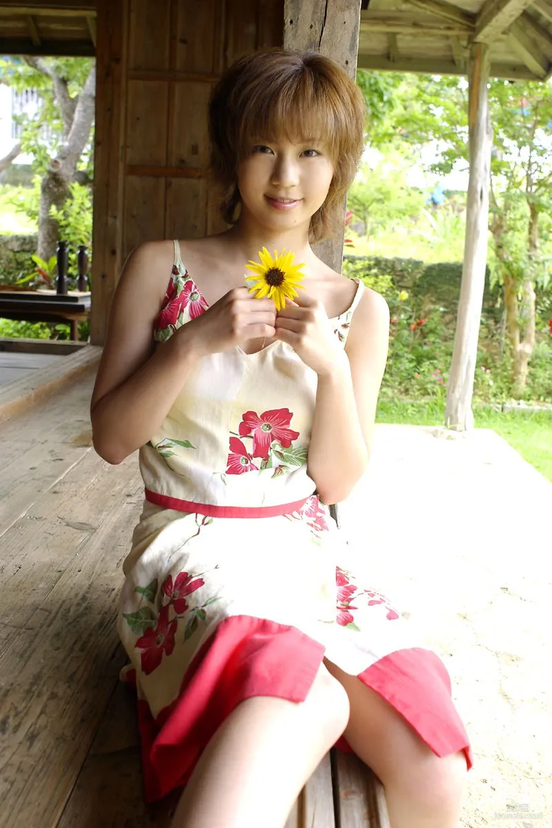 安田美沙子 《fruit-chu》写真集 [For-side]