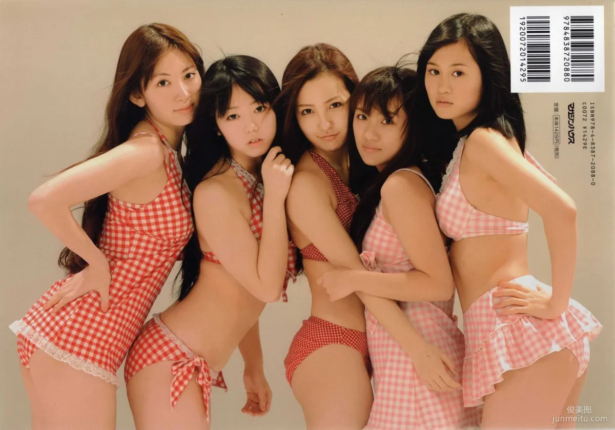 日本AKB48女子组合《2013 Fashion Book内衣秀》写真集