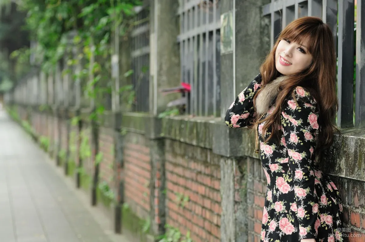 台湾美女模特小米Kate su清新街拍写真集图片