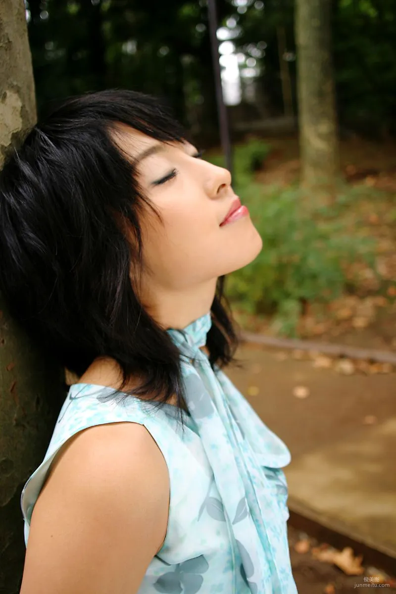 佐藤寛子 《昭和ノスタルジー》写真集 [For-side]