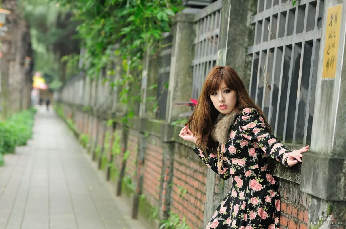 台湾美女模特小米Kate su清新街拍写真集图片