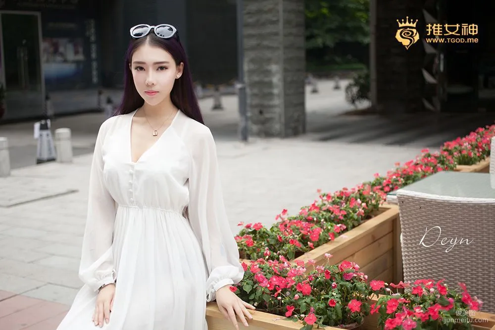 梦娜Vanessa《仙入凡尘 欲仙欲死》 [TGOD推女神] 写真集