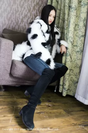 可爱女神佩佩Cassie 《皮草VS白衬衣》 [TGOD推女神] 写真集