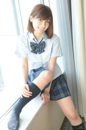 岬はる香《校服少女诱惑》写真集 [BWH] BWH0186
