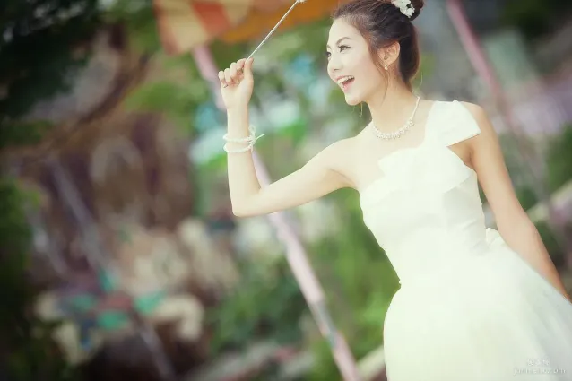 李二慧《黑色天使》写真集