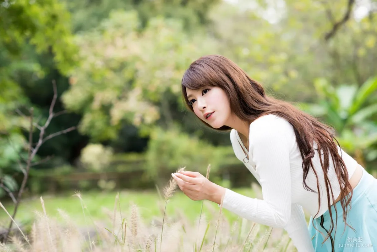 台湾女神夏晴/腿模MISO《秋之风》写真集