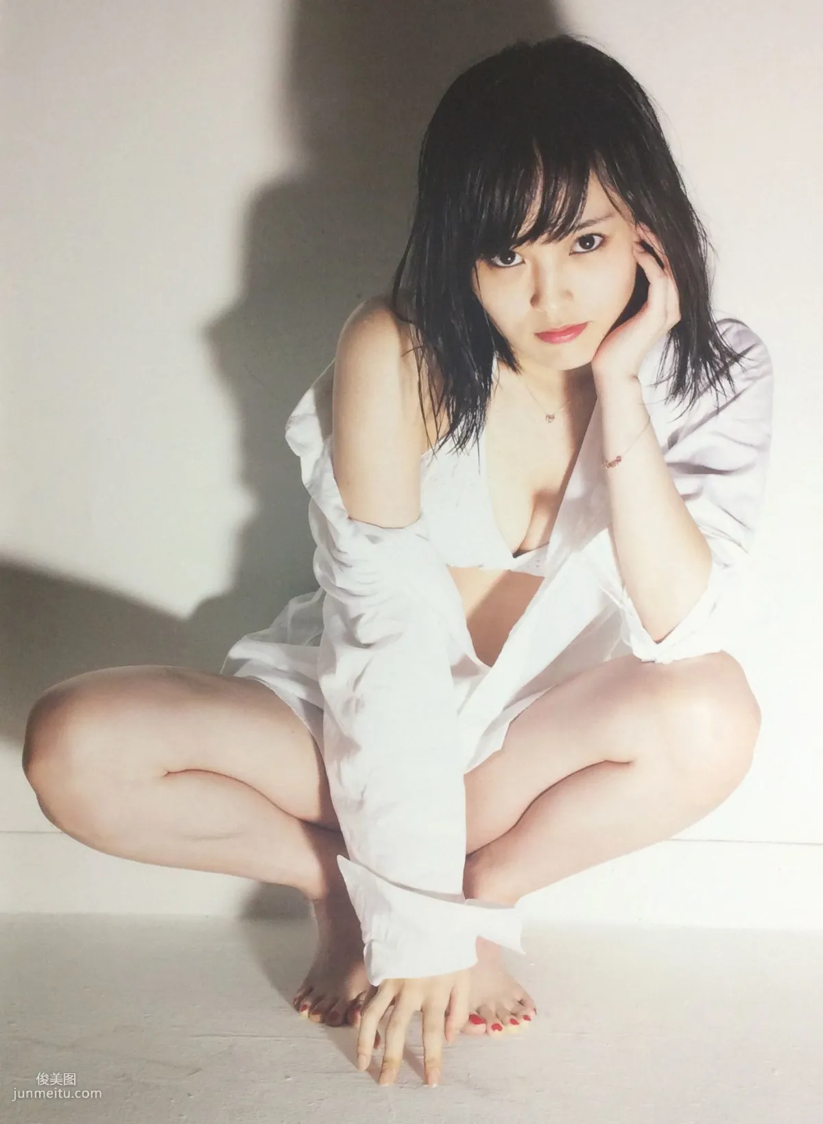 山本彩《SY》 Photo By LESLIE KEE [PB写真集]