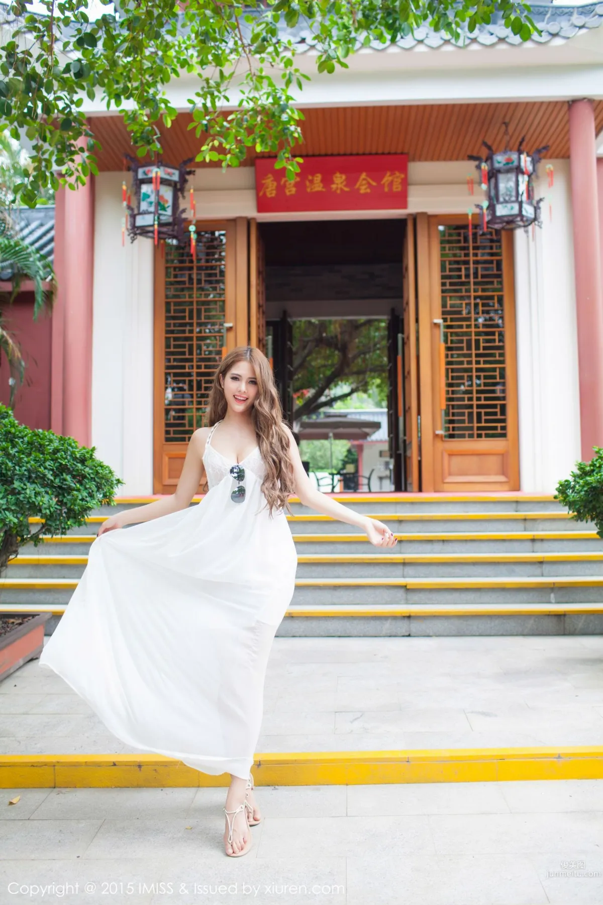 妍妍Yanyan《同程旅拍》 [爱蜜社IMiss] Vol.008 写真集