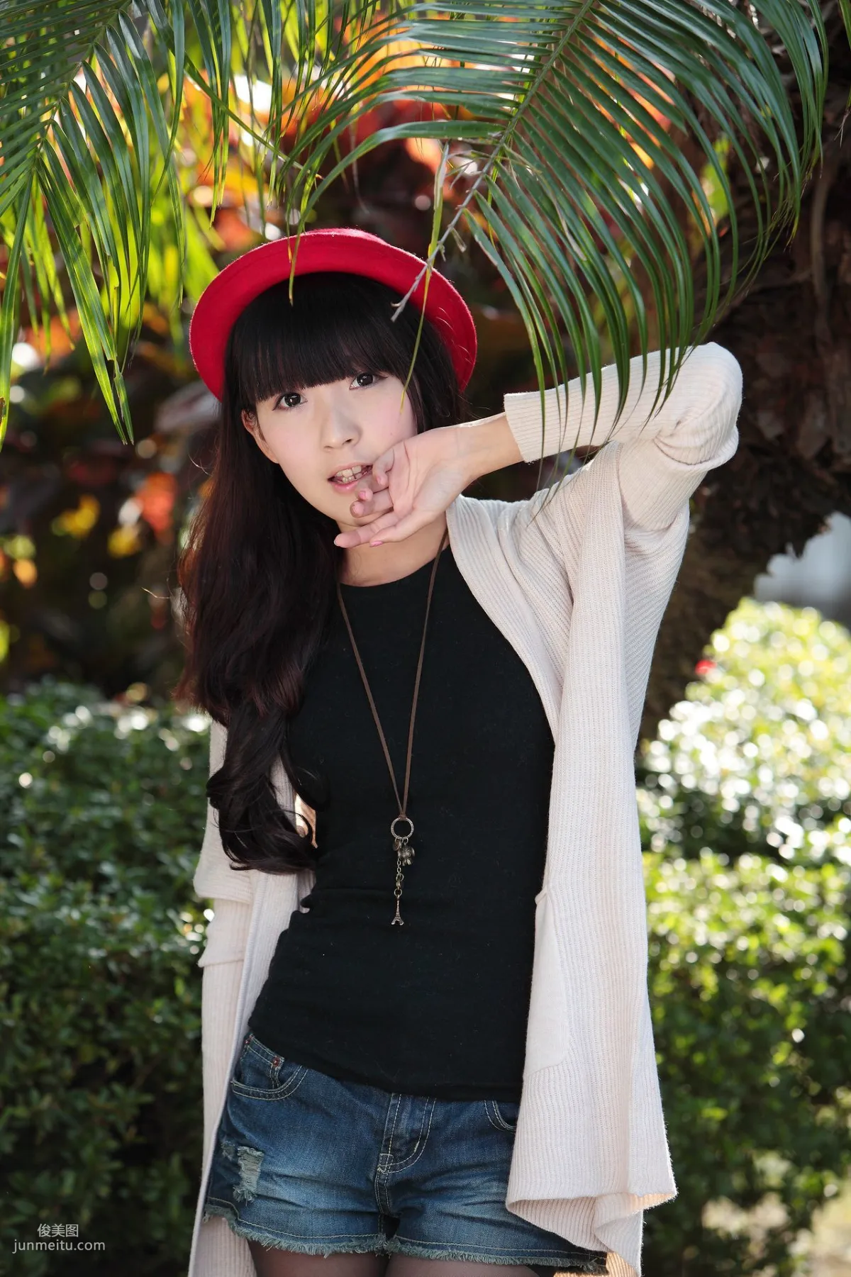台湾萝莉正妹模特綠豆《小清新唯美外拍》写真集