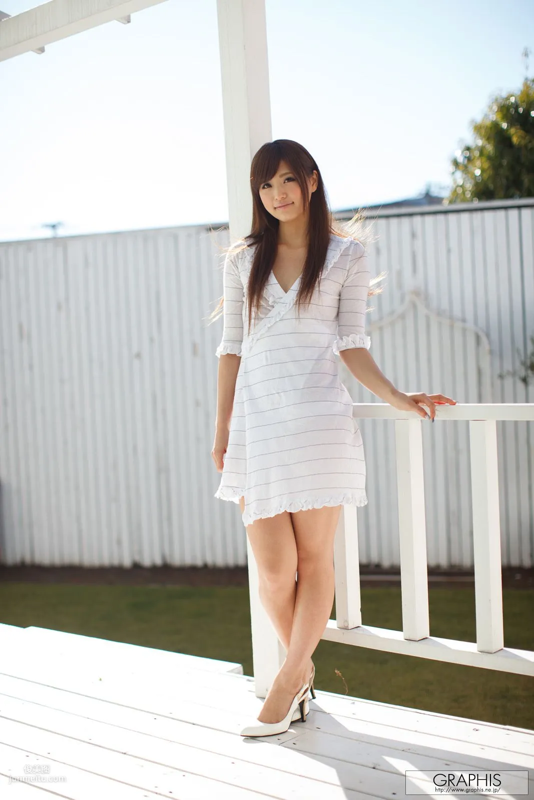 Harumi Tachibana 立花陽未/立花はるみ [Graphis] First Gravure 初脱ぎ娘 写真集