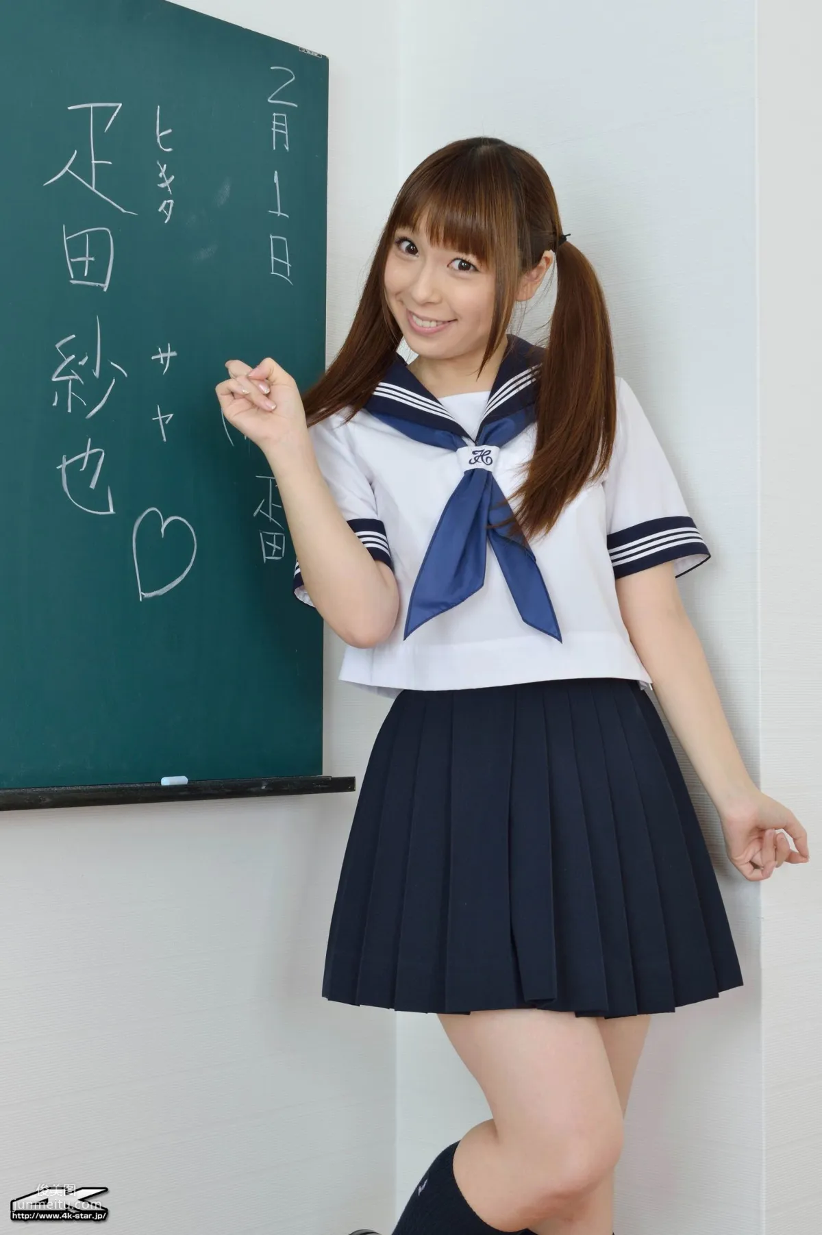 [4K-STAR] NO.00134 疋田紗也 School Girl 教室学生装 写真集