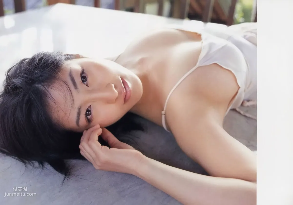 佐藤寛子《情熱 》(見開連結済) [PhotoBook写真集]