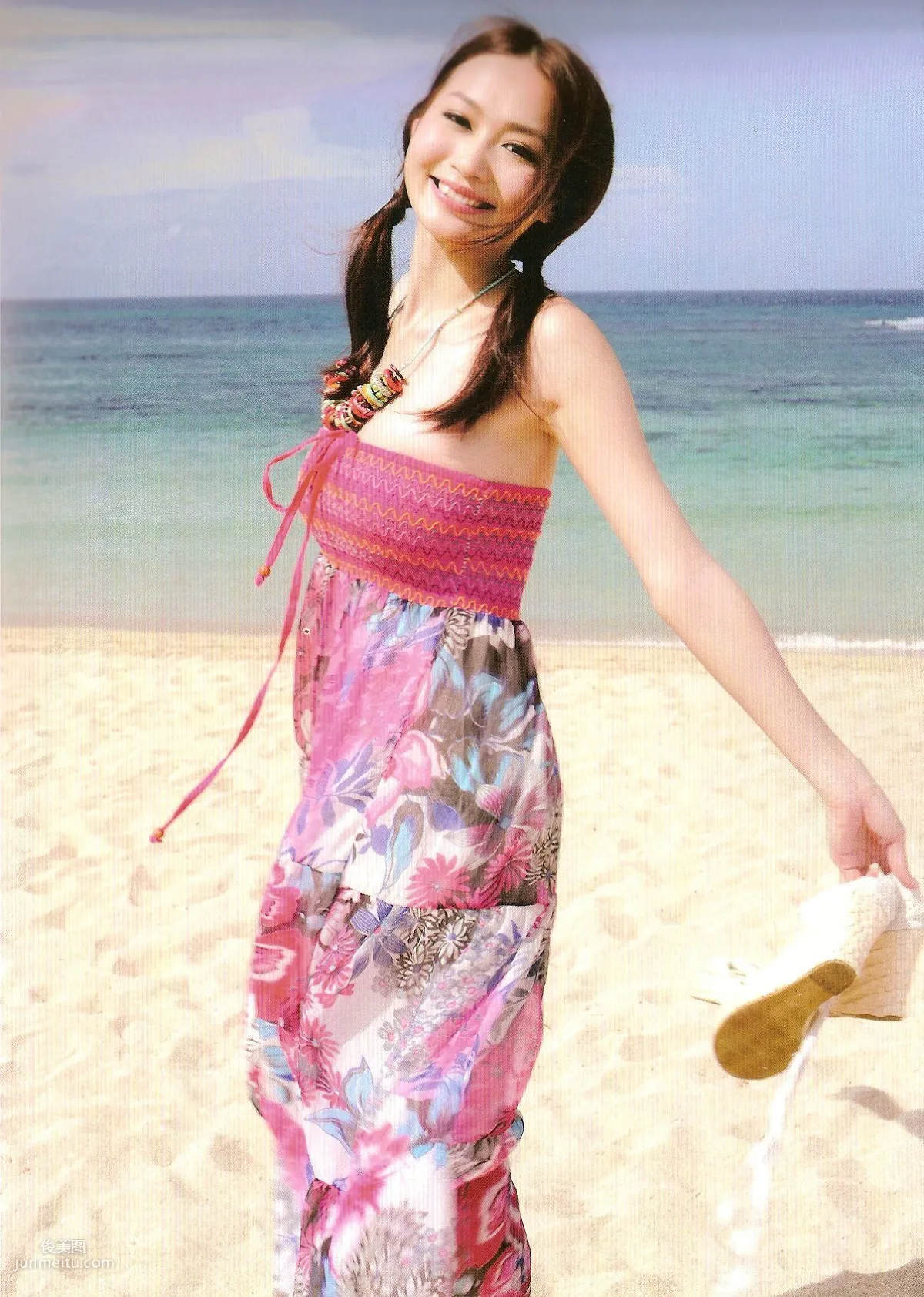 Carol楊焉《Huge》 [Photo Book] 写真集