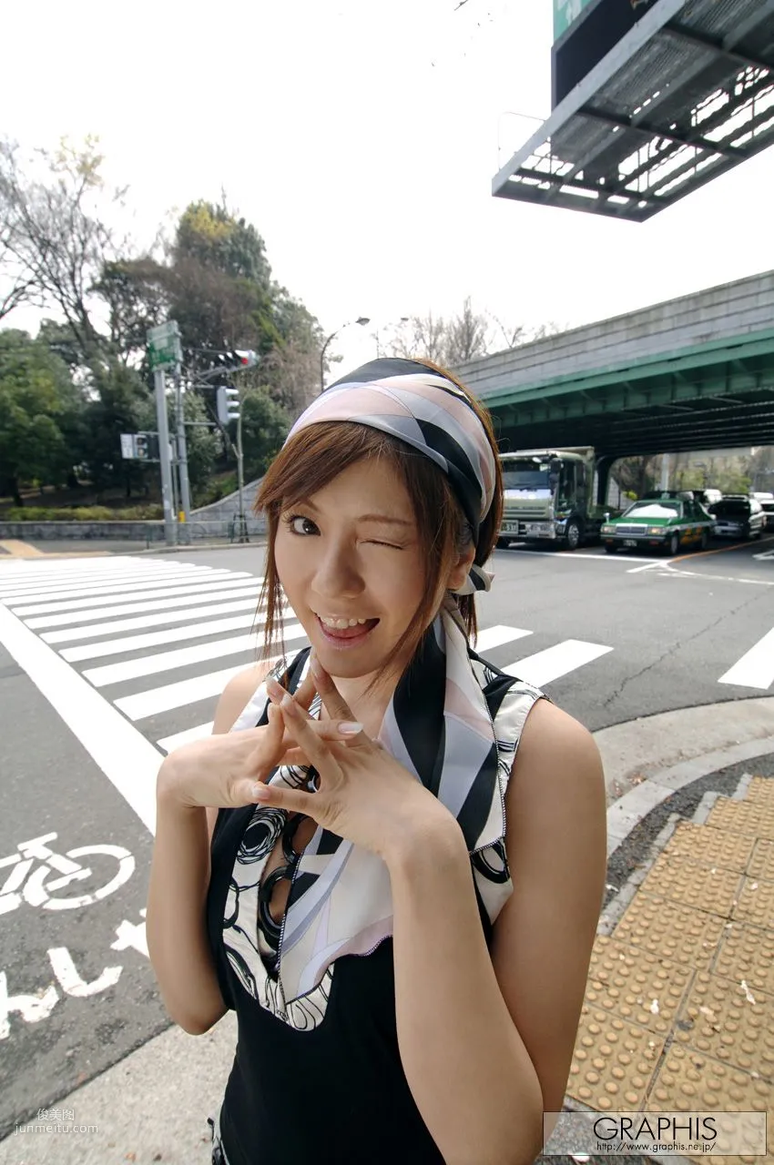 麻美ゆま《Element Crystal》 [Graphis] Gals 写真集
