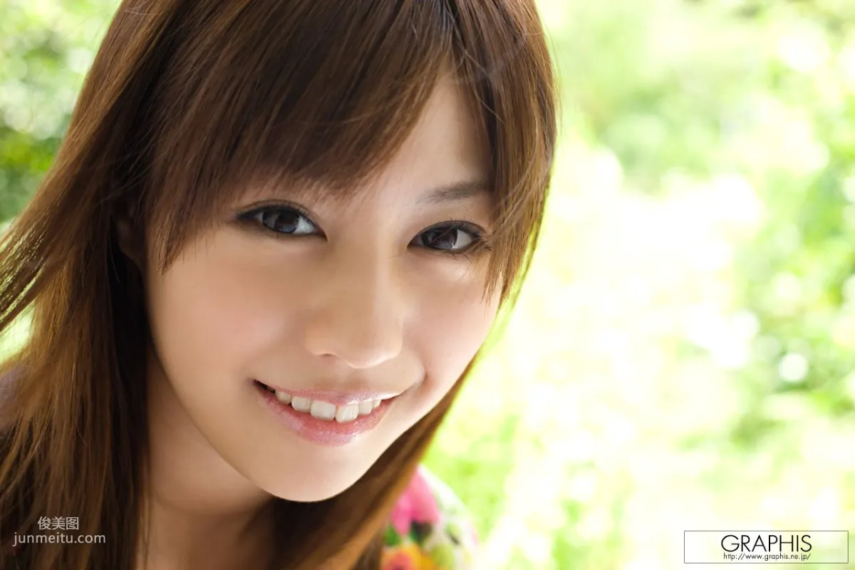 瑠川リナ/琉川里菜《Pure and Cute》 [Graphis] Gals 写真集