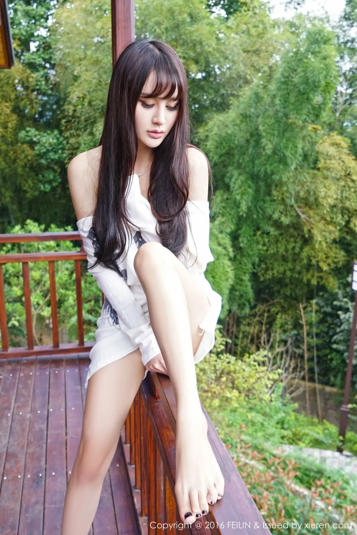 Cheryl青树《2套性感服饰》 [嗲囡囡FEILIN] Vol.053 写真集