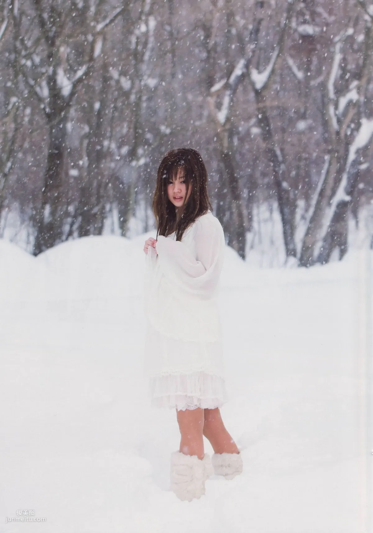 新垣里沙 《happygirl》 [Photobook] 写真集
