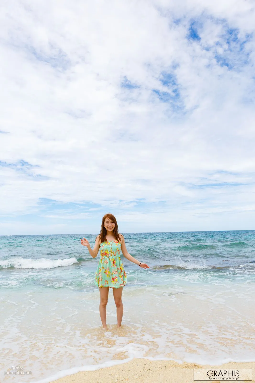 望月かのん/望月花音/白石マリエ [Graphis] First Gravure 初脱ぎ娘 写真集