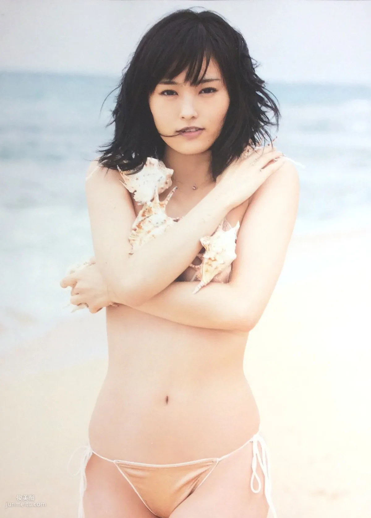 山本彩《SY》 Photo By LESLIE KEE [PB写真集]