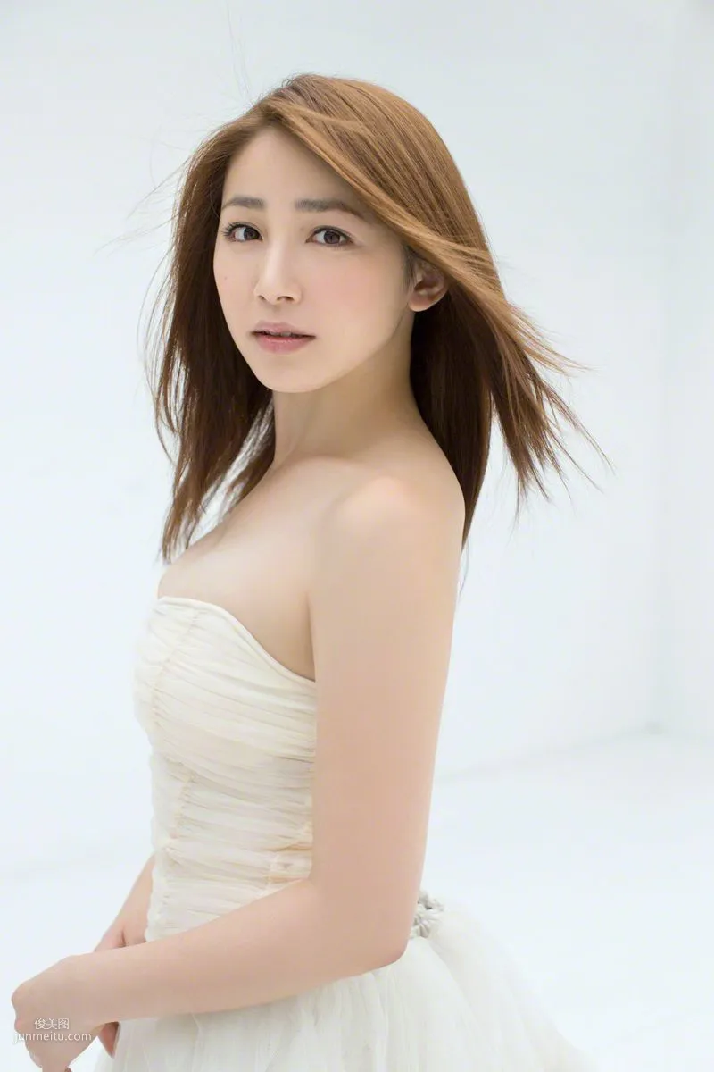 [Wanibooks] NO.129 You Kikkawa 吉川友 写真集