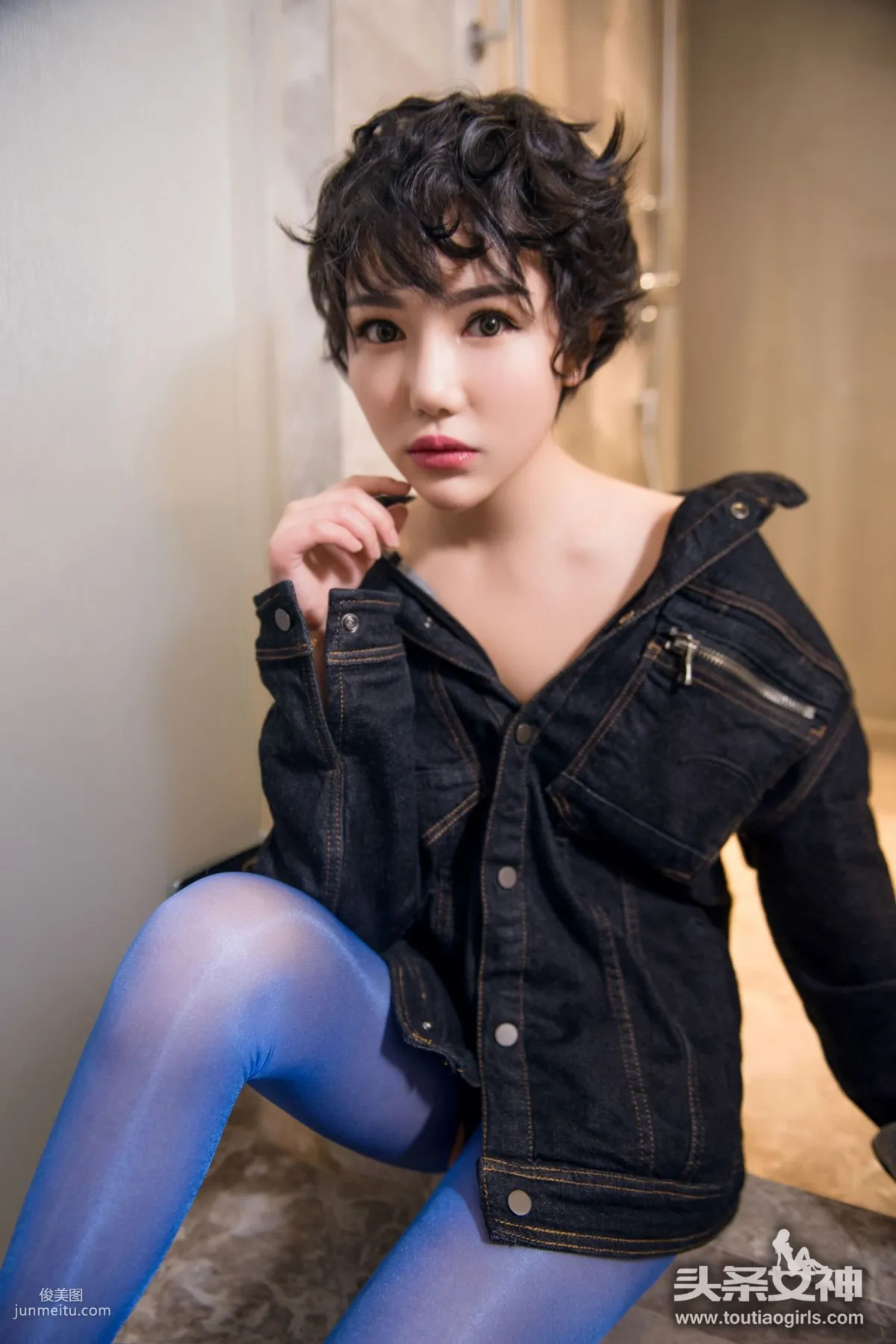 大悦悦《老Roger的官邸 剃须刀系列》 [头条女神] VIP专享 写真集