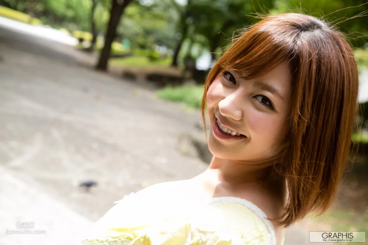 新山らん/新山兰《Amazing Miracle》 [Graphis] Gals 写真集