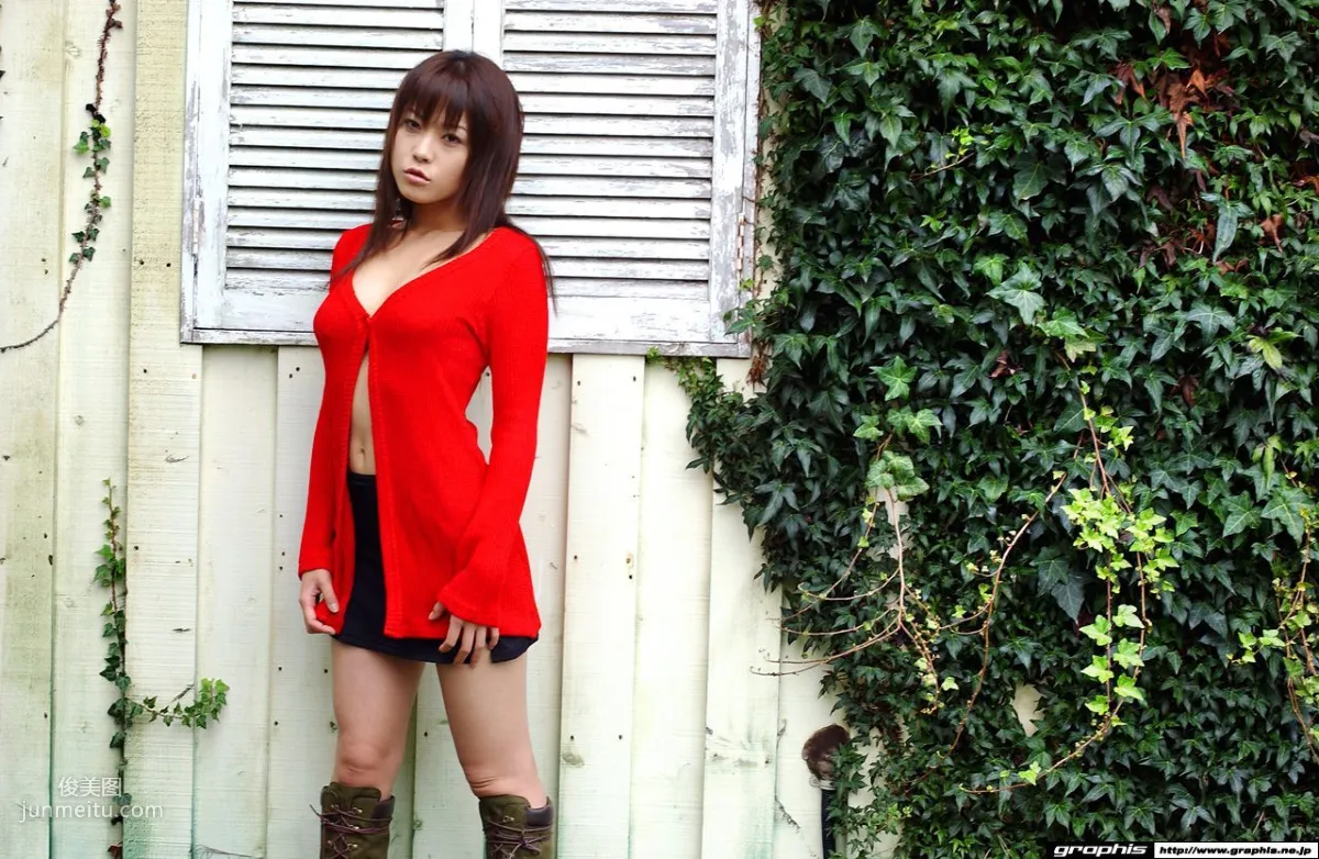 紅月ルナ/红月露娜 《Scat by》 [Graphis] Gals 写真集