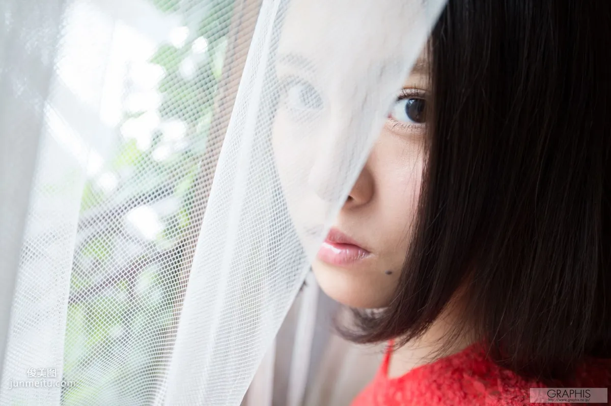 松岡ちな/松冈千菜 [Graphis] First Gravure 初脱ぎ娘 写真集