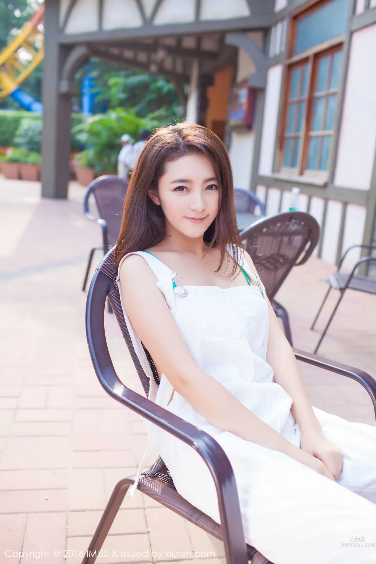 夏茉GIGI《2套服饰街拍》 [爱蜜社IMiss] Vol.066 写真集