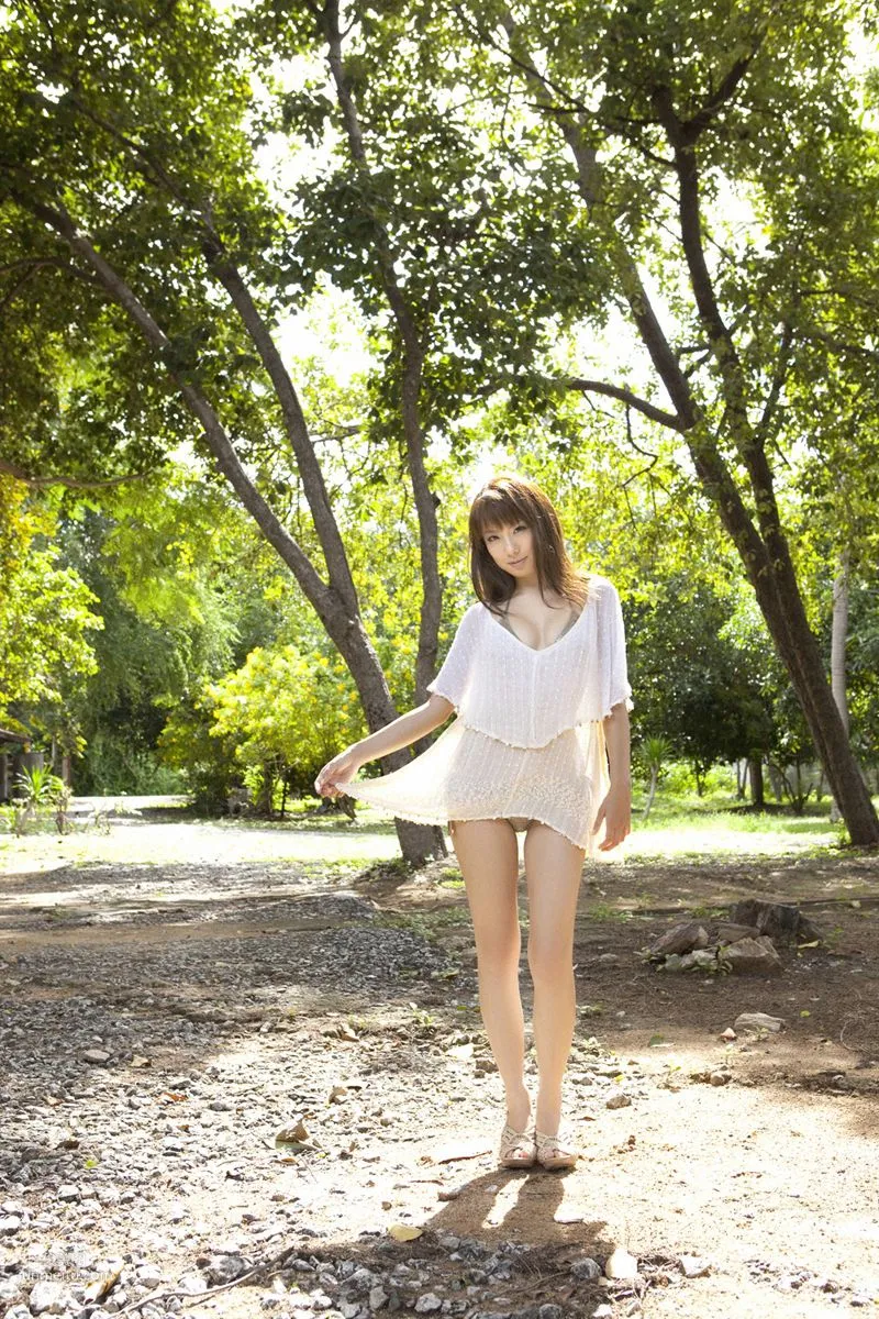 [Wanibooks] NO.70 Azusa Yamamoto 山本梓 写真集