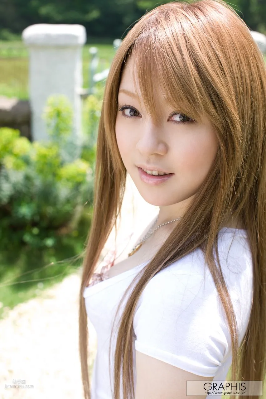 桜井りあ/樱井莉亚 [Graphis] First Gravure 初脱ぎ娘 写真集