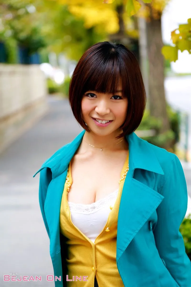 Special スペシャルグラビア Wakaba Onoue 尾上若葉 [Bejean On Line] 写真集