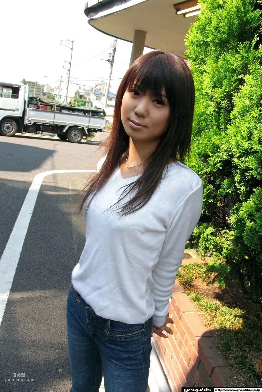 藤森くらら/英里奈 [Graphis] First Gravure 初脱ぎ娘 写真集