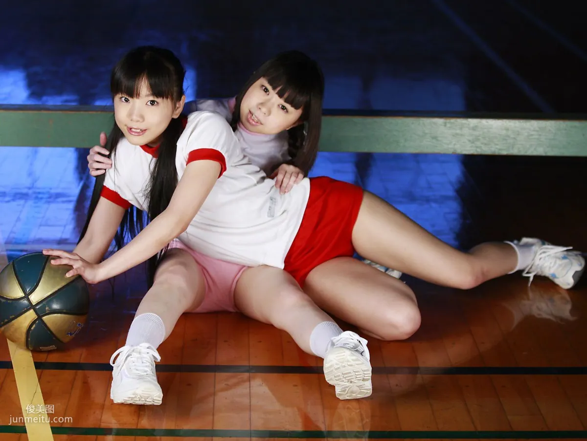 山本麻里菜、山本有沙 《ガールズダイアリー ドキドキ 有沙＆まりな》 [PB写真集]