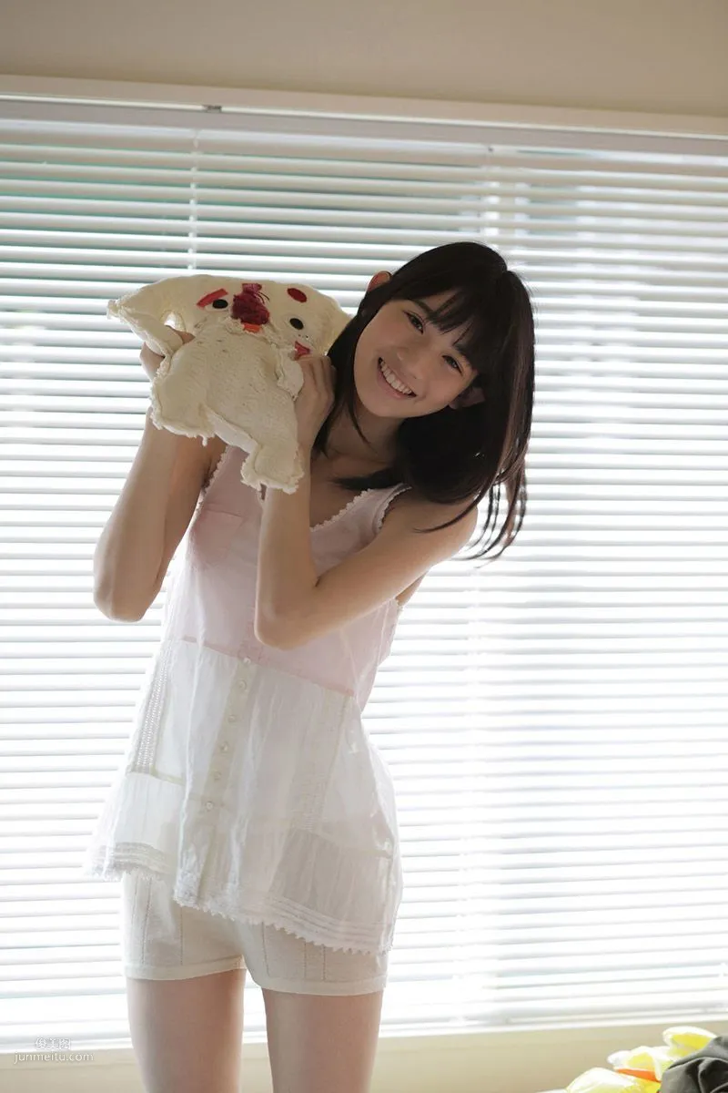 Honoka Akimoto 秋本帆華 《PROTO STAR》 [PB写真集]