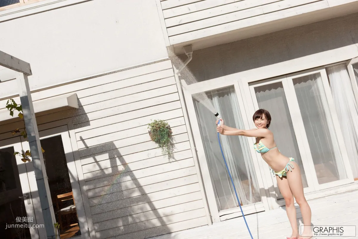 きみの歩美/君野步美 [Graphis] First Gravure 初脱ぎ娘 写真集