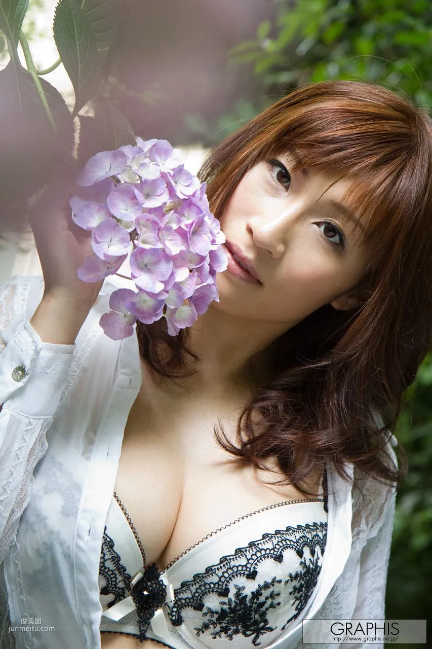 二階堂ソフィア/二阶堂索菲亚《Dynamite》 [Graphis] Gals 写真集