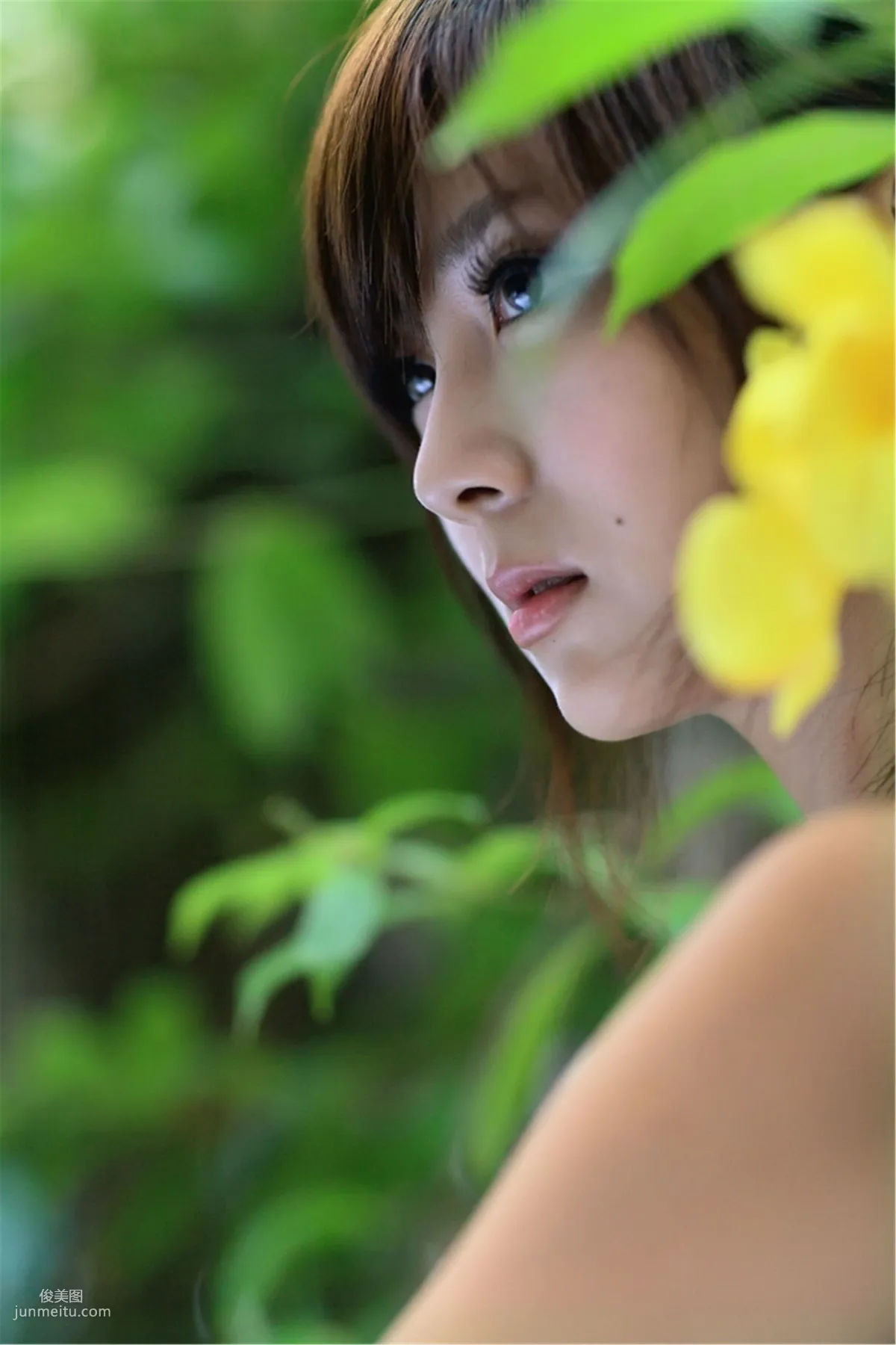 小猪Patty/杨宜轩《居安新村外拍》写真集