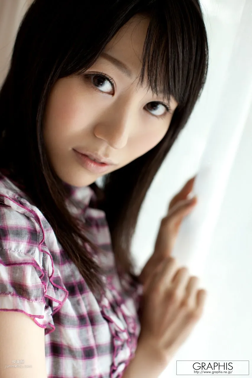 三上あいり/三上爱里 [Graphis] First Gravure 初脱ぎ娘 写真集