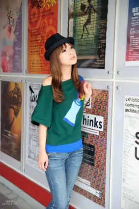 果子Mikako、Minako《台大外拍》第1部 写真集