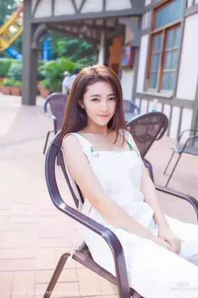 夏茉GIGI《2套服饰街拍》 [爱蜜社IMiss] Vol.066 写真集
