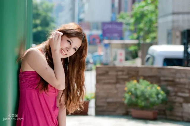 台湾美女小米Kate su《甜美长裙系列外拍》写真集