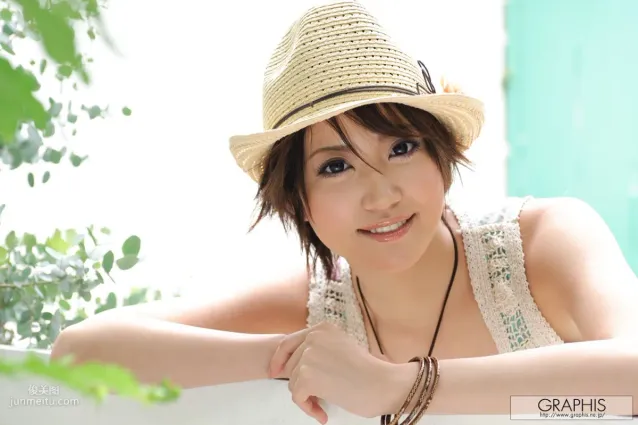 優希まこと《Silkiness》 [Graphis] Gals 写真集